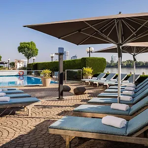 Hilton Waterfront 4* Vienna