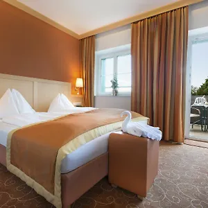 Romantik Gersberg Alm Ueber Mit Outdoorpool Hotel