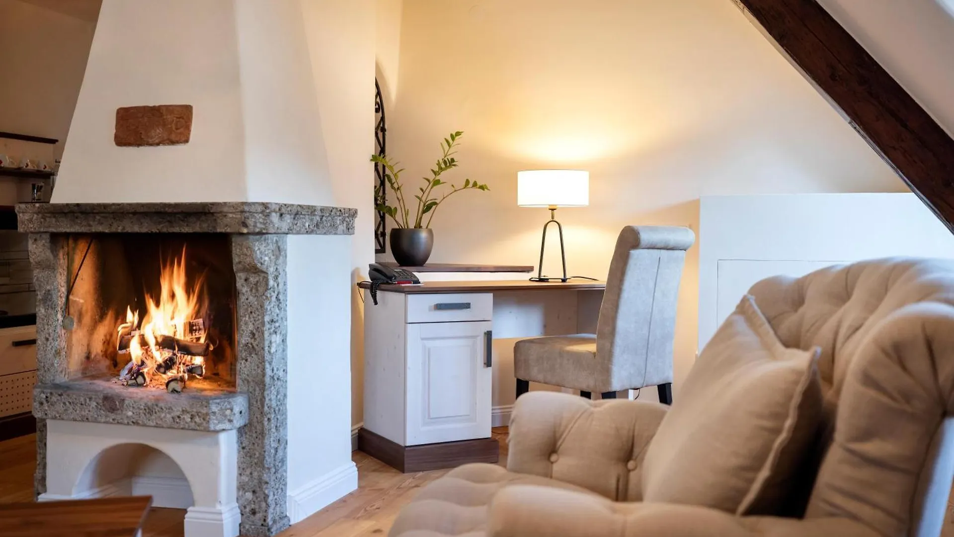 **** Hotel Arcotel Castellani Salzburg Austria